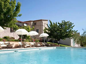 Organic Holidays - Bio Agriturismo Montemenardo, Frazione Pesciano, 63, 06059 Todi [PG]. 