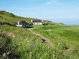 Organic Holidays - Haunn Cottages, Treshnish Point, Calgary. PA75 6QX