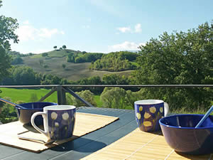 Organic Holidays - La Casina dei Tordi, Locanda della Valle Nuova, 61033 Fermignano [PS]. 