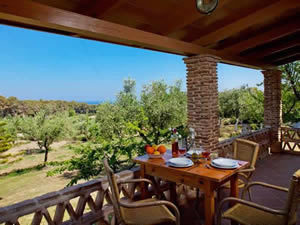 Organic Holidays - Lithies Organic Farm Houses, Lithies Organic Farm, Vasilikos, 29100 Zakynthos. 