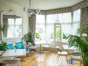 Organic Holidays - Marlborough House Vegetarian B&B, 1 Marlborough Lane, Bath. BA1 2NQ